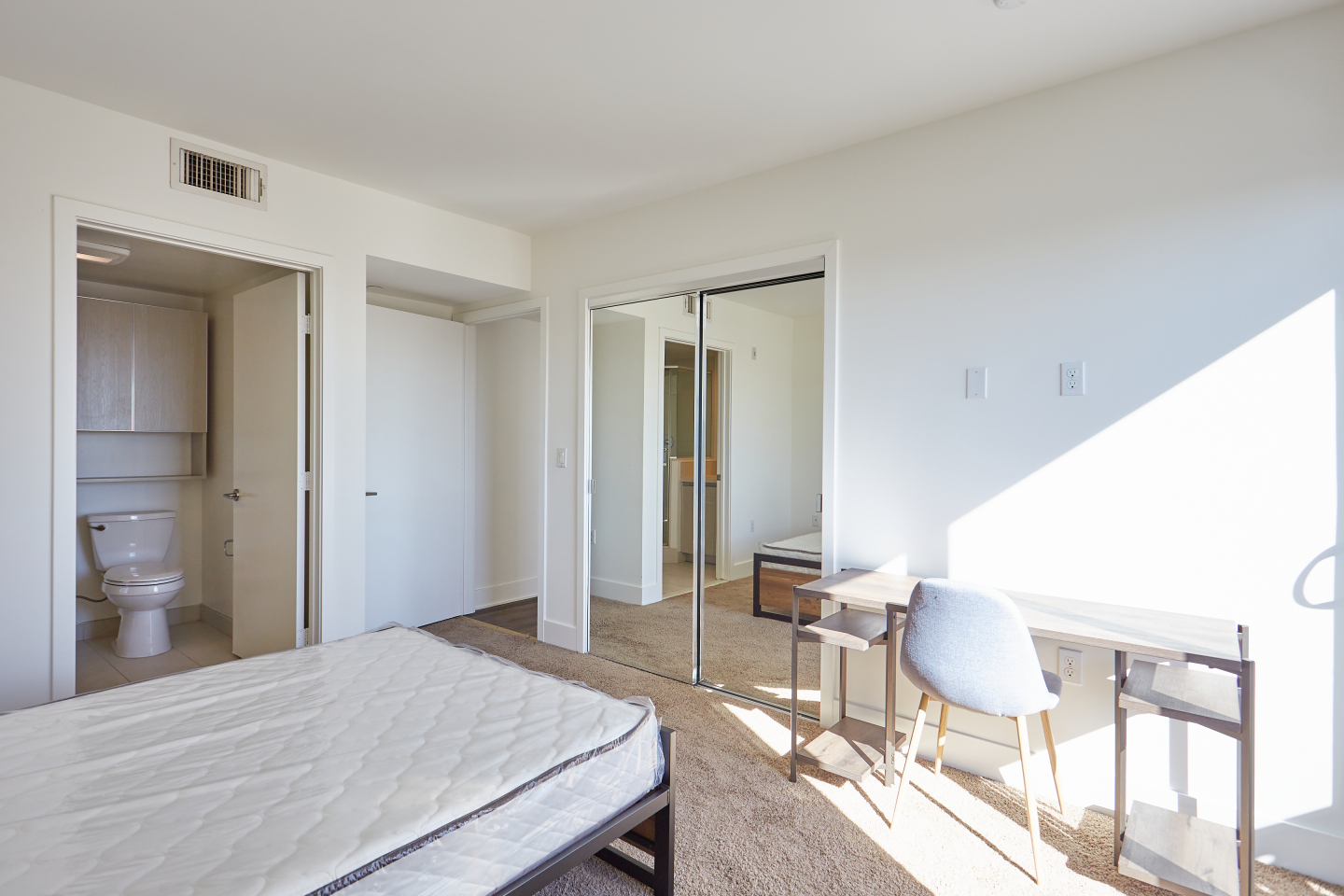 ucla apartment virtual tour