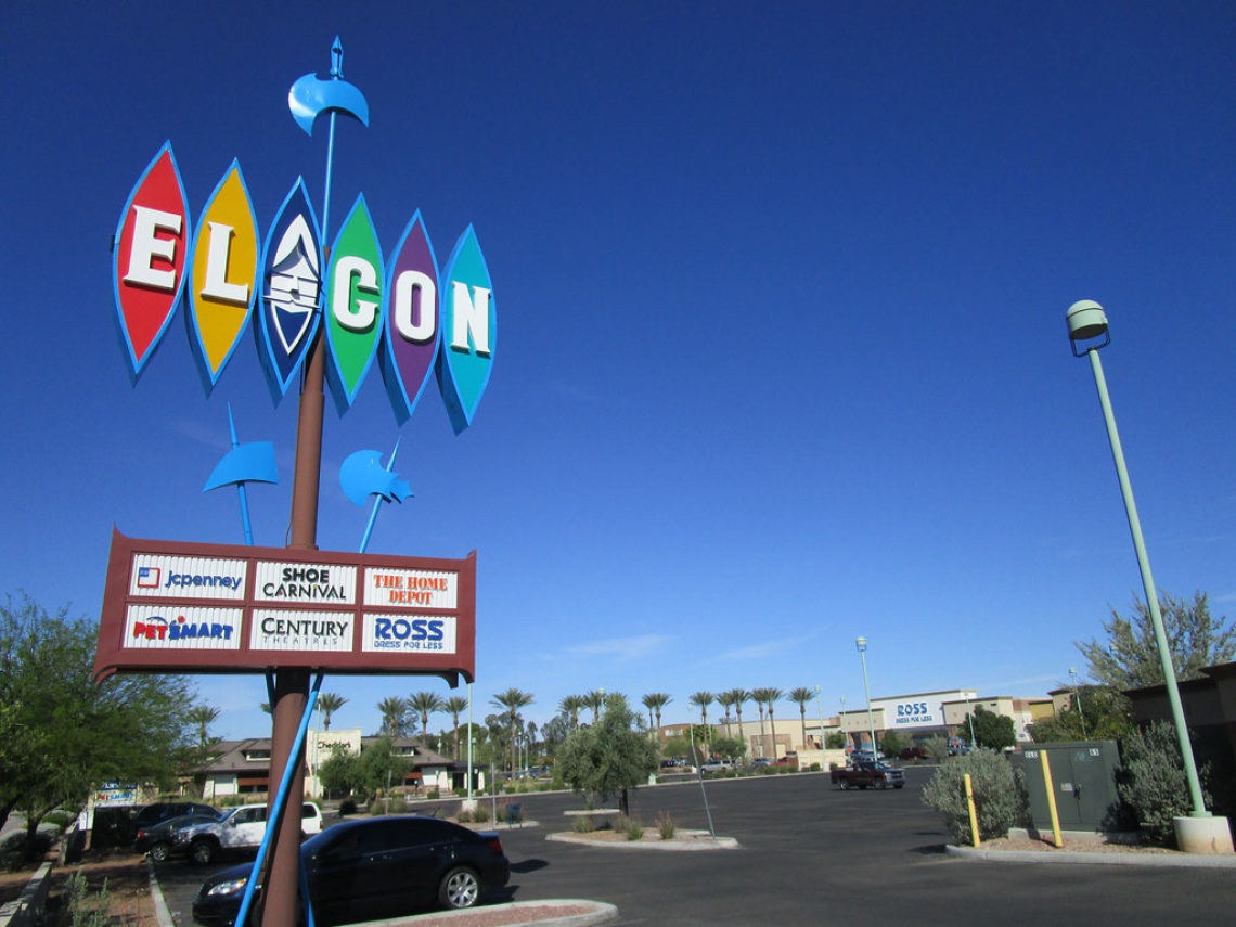 New Student Event - Trip to El Con Mall | Arizona Global