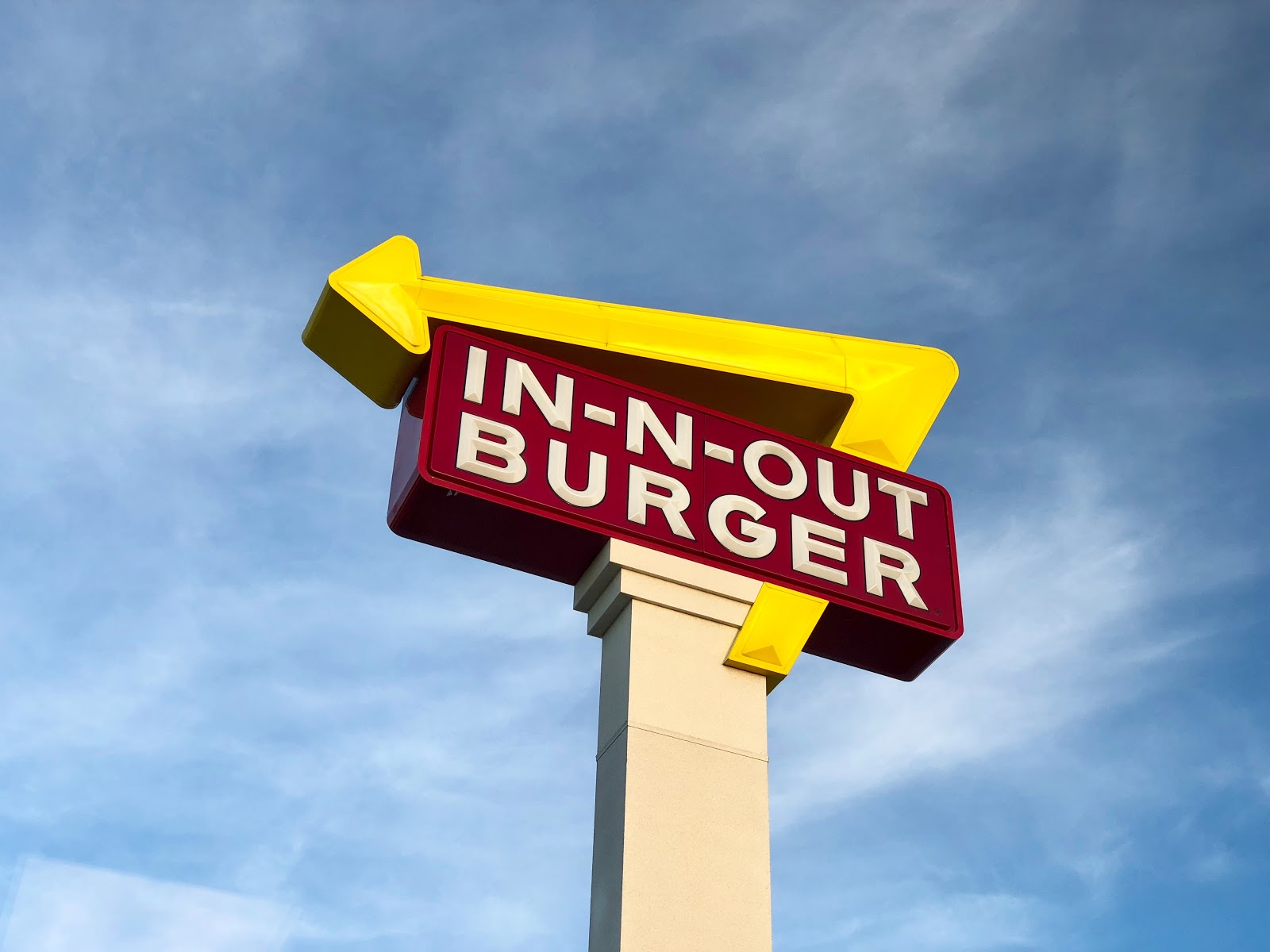 IN-N-OUT Burger sign 